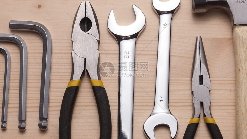 小标题：汽修工具五金工具定制的重要性